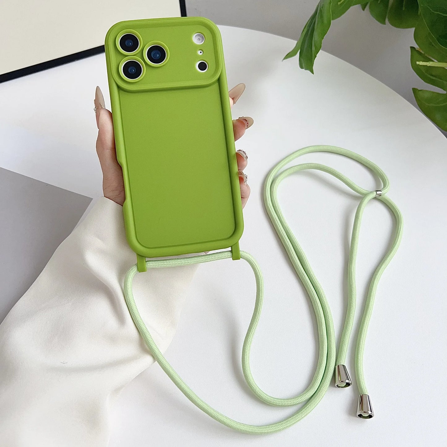 Coque Luxe iPhone 17 16 15 14 13 12 11 Pro Max avec Lanière & Protection Caméra